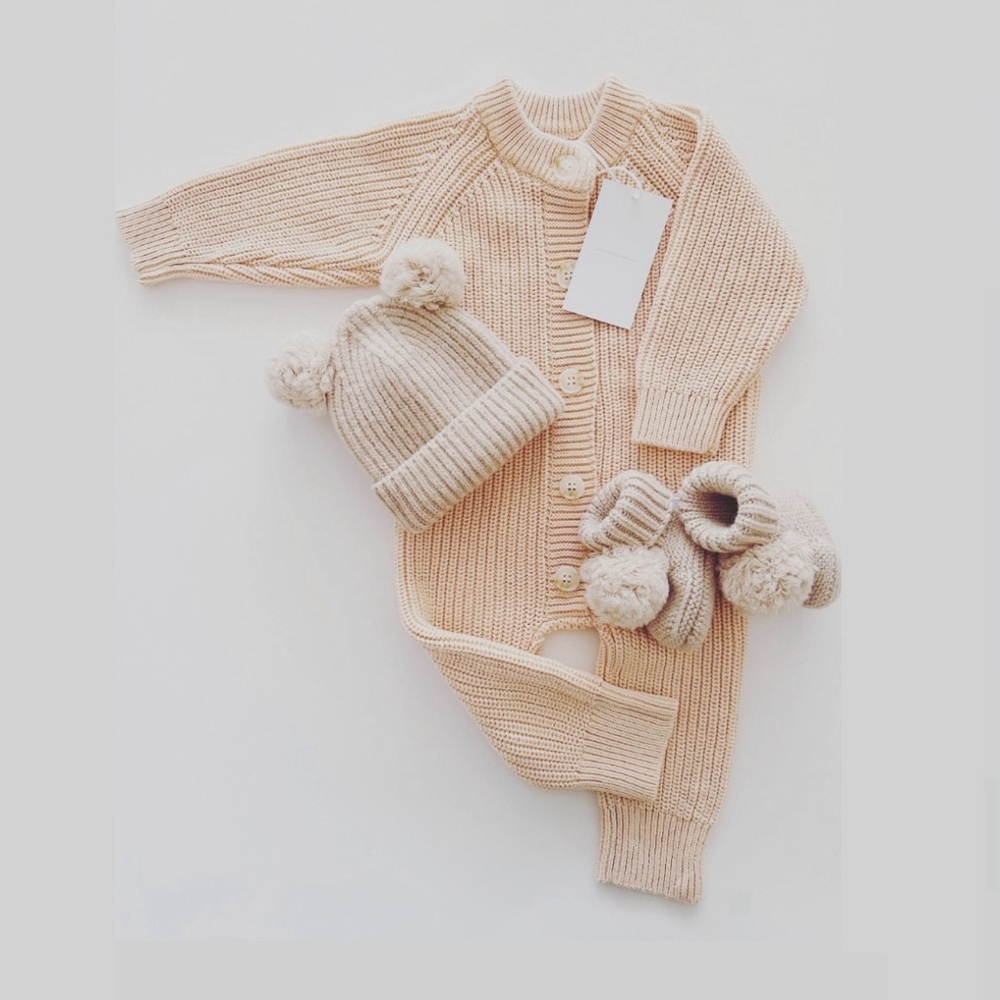 Cotton Knit baby Romper. Apricot. 0-6m